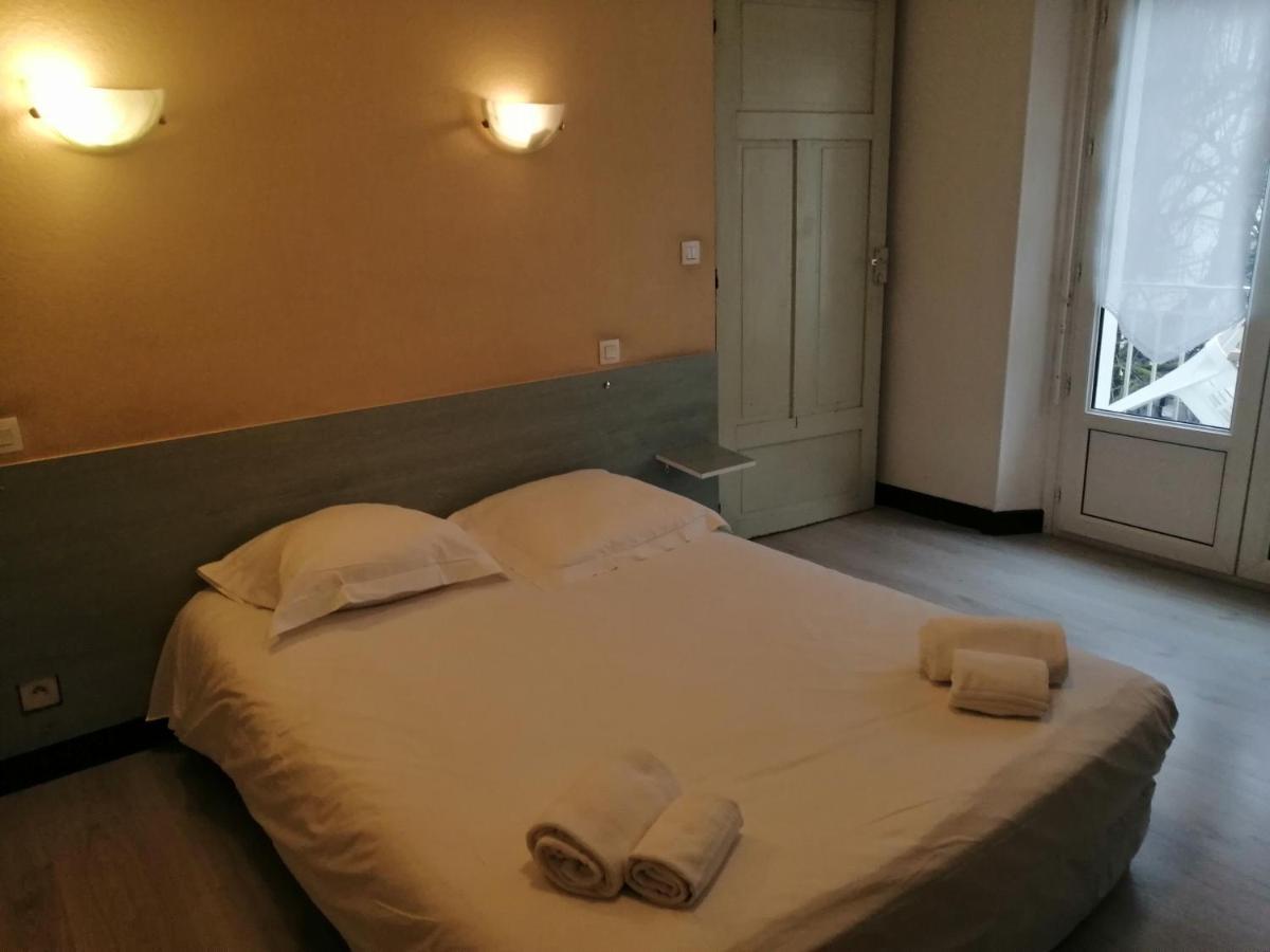 Hotel Francois Ier Bagneres-de-Luchon Екстер'єр фото
